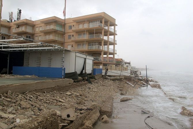 Una imagen de los destrozos provocados por el temporal Gloria en la costa de Dénia