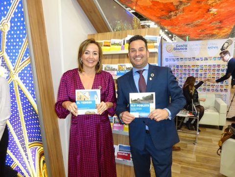 Carolina Vives y Ximo Coll, en una imagen captada en la edición 2020 de la feria de turismo Fitur.