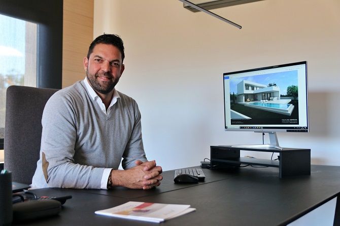 Ximo Crespo Arnau, gerente y administrador de Villas Holidays Costa Blanca