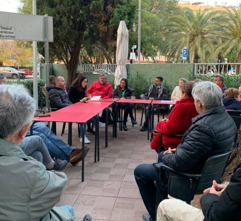 La visita de la vicepresidenta D&eacute;nia, con motivo de los caf&eacute;s que ha organizado el colectivo de Comprom&iacute;s en la ciudad