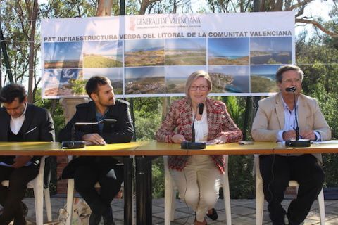 Archivo. La presentación del Pativel, por la entonces consellera, María José Salvador
