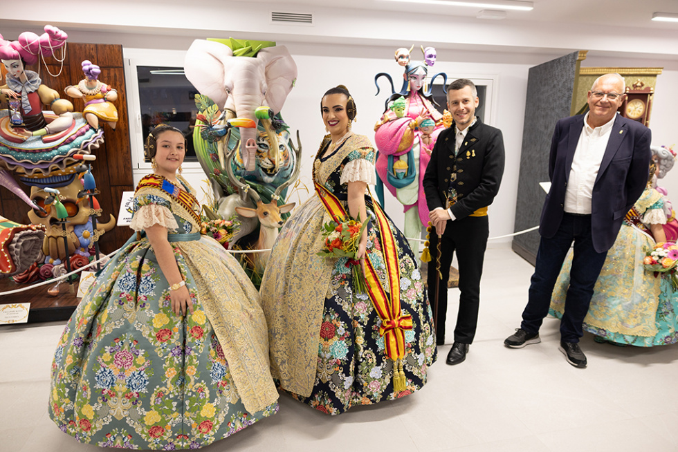 Las Fallas se imponen al viento y comienzan a mostrar sus cartas en una Exposició del Ninot de calidad