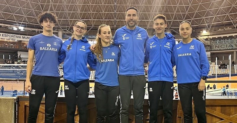 María Devesa, bronce autonómico en los 400 metros en el Campeonato Absoluto de Pista Cubierta