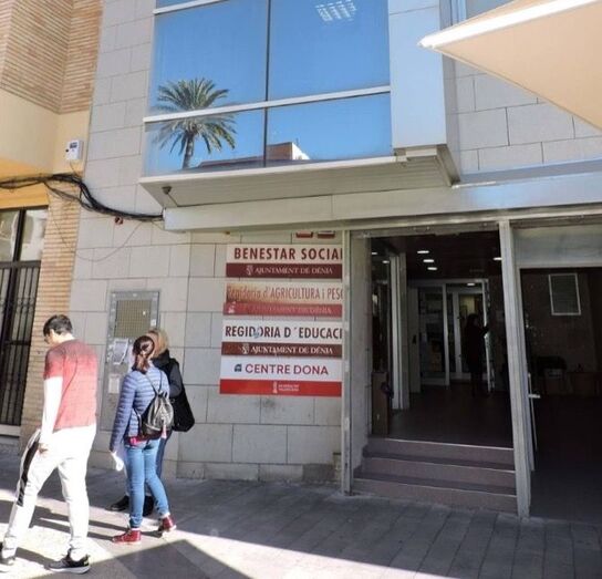 La concejalía de Bienestar Social se encuentra en la plaza Archiduque Carlos de Dénia. Foto: Ajuntament de Dënia