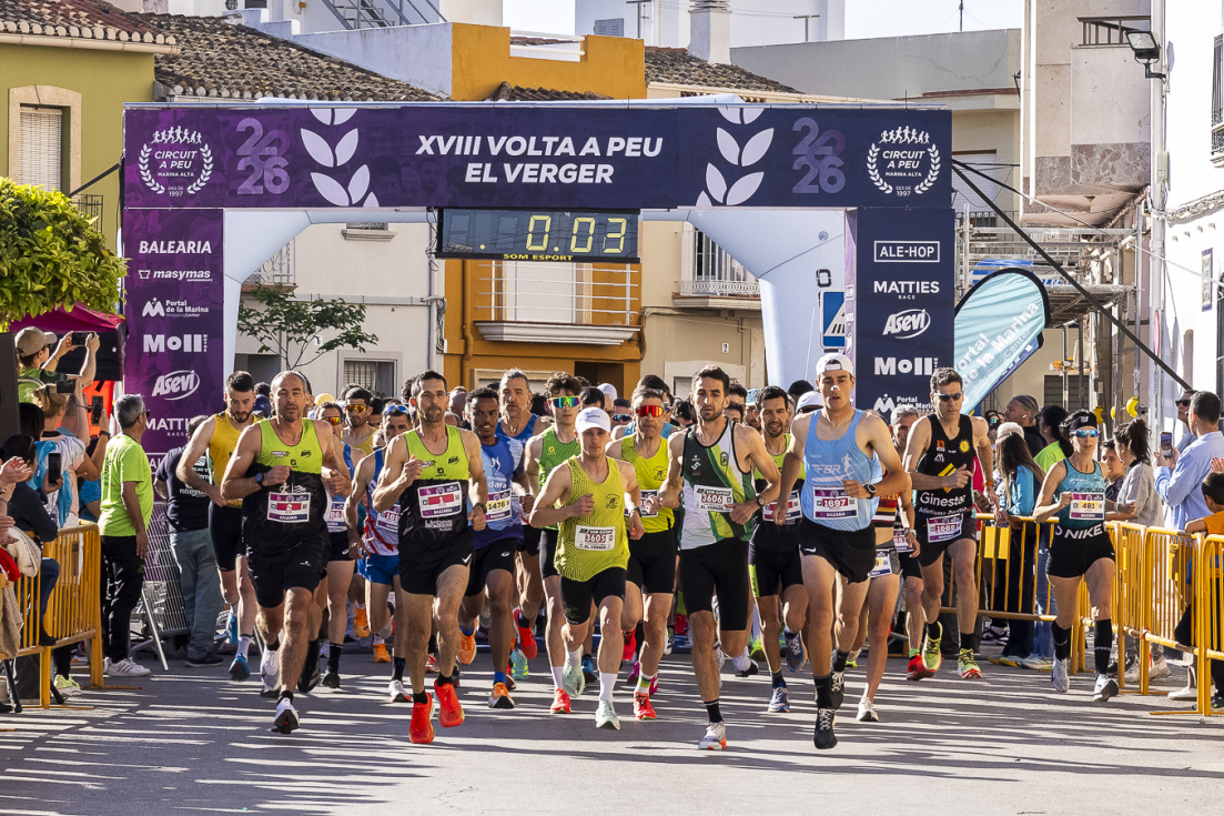 José Manuel Barragán y Eri Yonamime se imponen en la Volta a Peu de El Verger