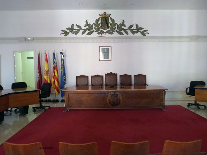 El salón de plenos del ayuntamiento de Dénia