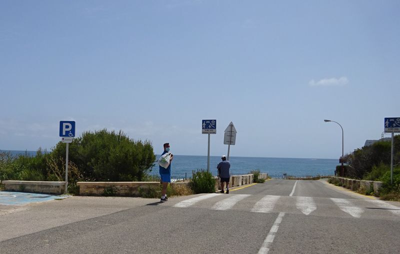 El punto donde estará situada la barrera y la caseta del vigilante, en el último tramo de la carretera de Les Rotes