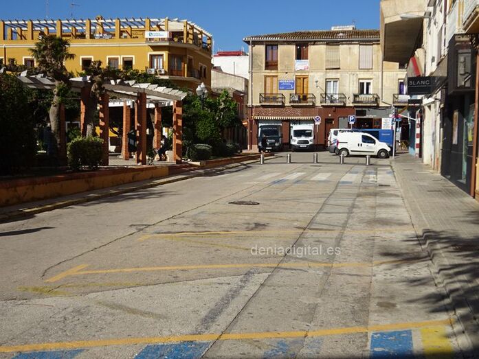 Los bolardos de la Glorieta de Dénia.