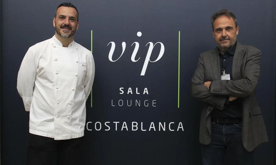 El chef José Manuel Miguel junto al CEO de ESATUR Jorge Rodríguez. EFE/Morell