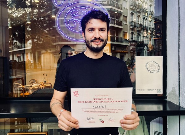 La receta de la coca de la Marina Alta triunfa en València