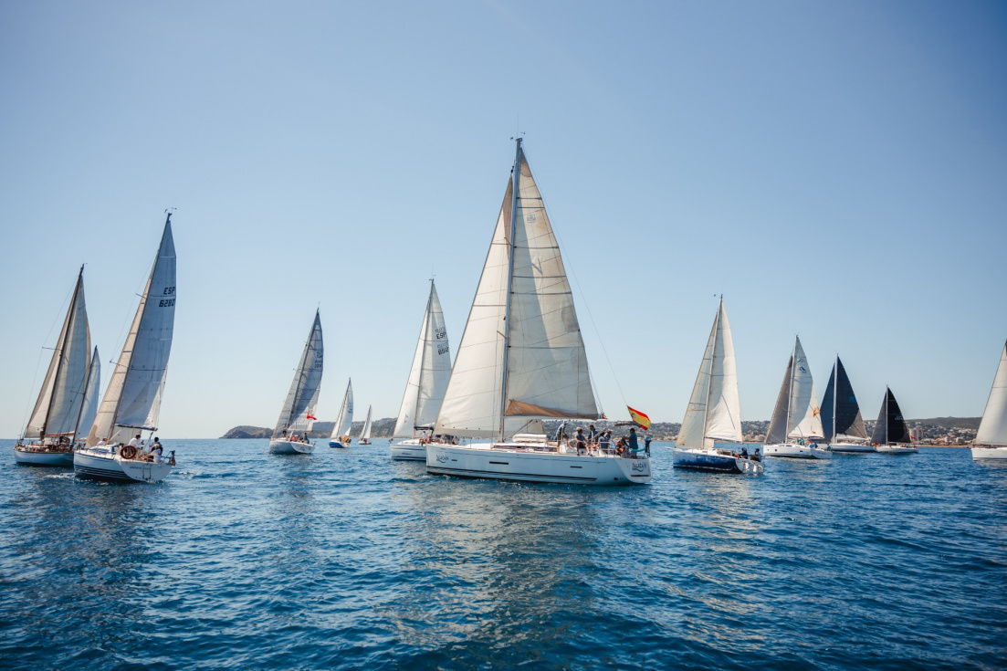 Dénia acogerá el XIX Trofeo Banco de España de vela con récord de participación