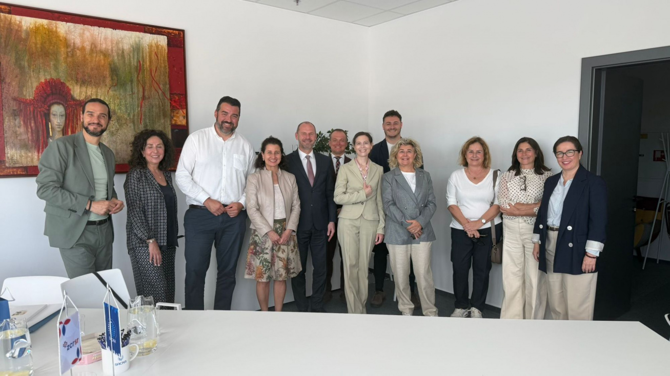Dénia refuerza su promoción turística en Eslovaquia tras la nueva conexión aérea con Alicante