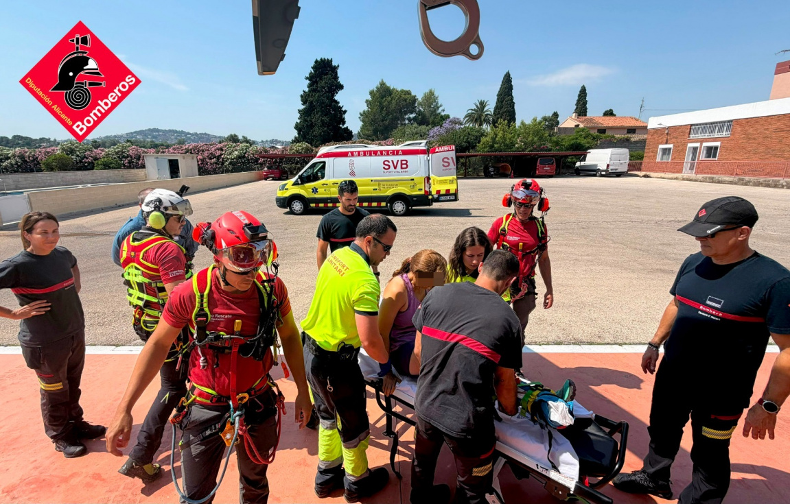 Rescatan a una senderista de 57 años tras sufrir una lesión en el Montgó