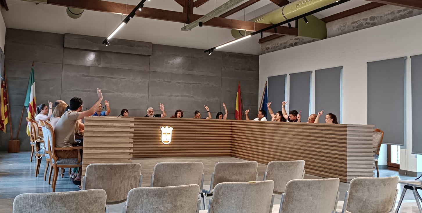 Sesión plenaria en el Ayuntamiento de Pego
