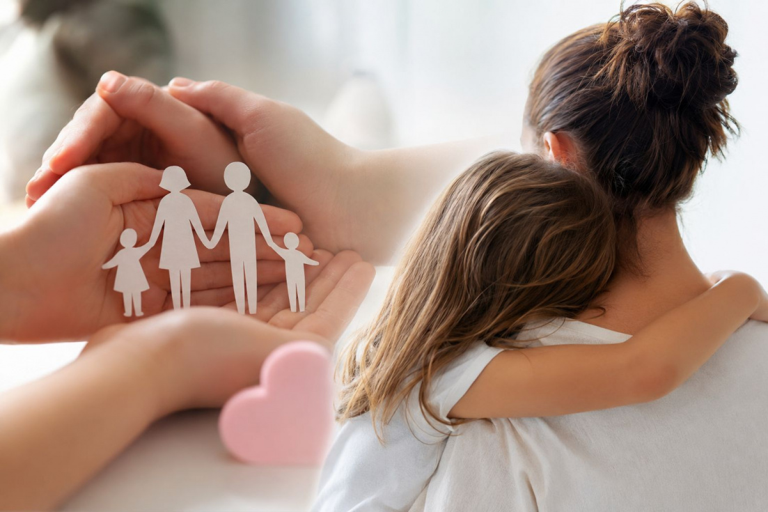 Madres de Dénia en situación de vulnerabilidad podrán optar a ayudas de hasta 4.000 euros