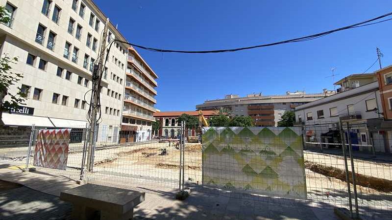 Gent de Dénia critica que las últimas obras públicas no hayan aprovechado para soterrar el cableado aéreo