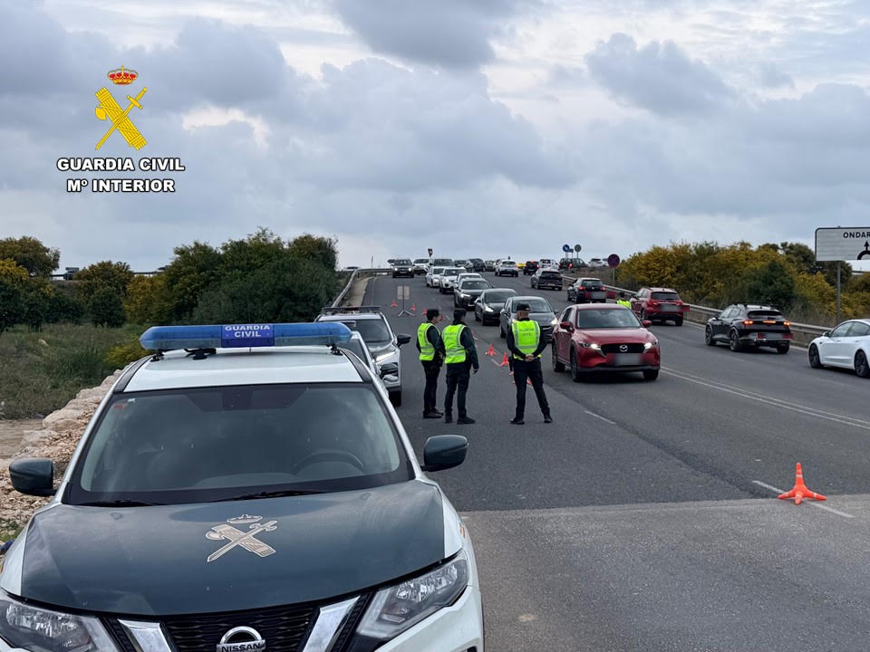Dos detenidos en Ondara en un dispositivo de vigilancia de la Guardia Civil por el aumento de hurtos en vehículos