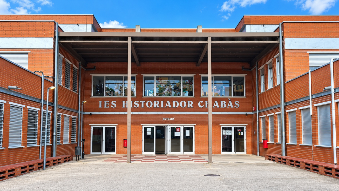 Dénia suspende todas las clases este lunes y mantiene cerrados edificios e instalaciones municipales por la alerta roja